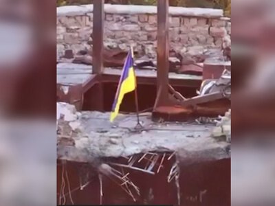 Оккупанты отступают с позиций: ВСУ подняли флаг Украины на Кинбурнской косе (видео)