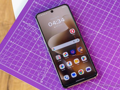 Компактный, но мощный телефон Motorola: новинка 2026 года поразила экспертов (фото)