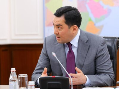  Минэнерго: Россия не обращалась к Казахстану за поставками бензина 