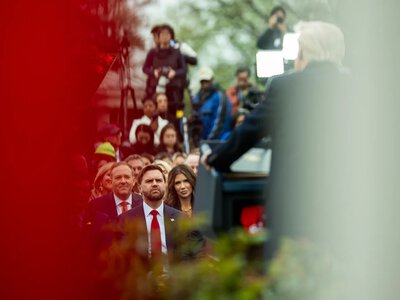 Вэнс заявил, что Уотергейт Никсона не положил бы конец президентству в наши дни