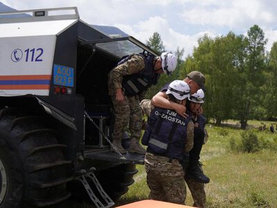 Спасатели ВКО отработали действия при угрозе схода селей