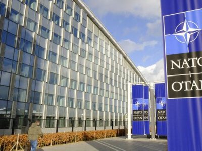 Союзники НАТО готовы выделить Украине 70 млрд евро без участия США, — Politico