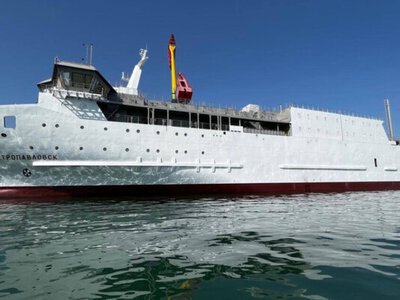  Бойцы СБУ ударили по двум кораблям и парому оккупантов в Керчи, вспыхнул пожар 