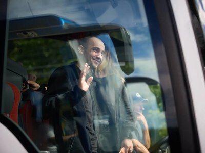 Зеленский сообщил о новом обмене: из российского плена вернули ещё 160 военных, в том числе защитников Мариуполя
