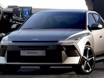 Hyundai Elantra восьмого поколения: седан с генеративным ИИ и гибридом против тренда
