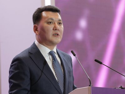  Конституция окончательно закрепила принцип отделения религии от государства – Ерлан Карин 