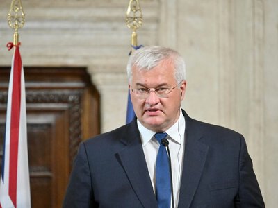 Украину нельзя втягивать во внутреннюю политику Польши, а исторические вопросы должны решать историки - Сибига