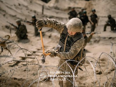 На фронте произошло 63 атаки, самые ожесточенные бои продолжаются на нескольких направлениях - Генштаб