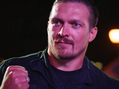 Усик отказался от всех своих чемпионских поясов и готовится к последнему бою