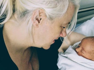 Отпуск по уходу за младенцем: имеют ли право бабушки и дедушки