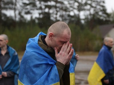  Украина вернула из российского плена семерых незаконно удерживаемых гражданских 