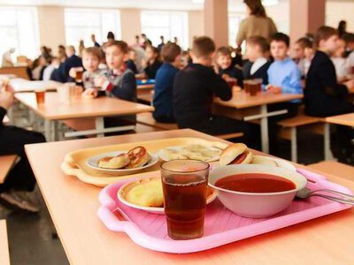 Новые правила питания в школах Одессы: кого будут бесплатно кормить с сентября