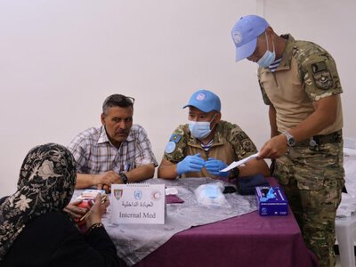  Казахстанские миротворцы оказали помощь жителям Сирии 