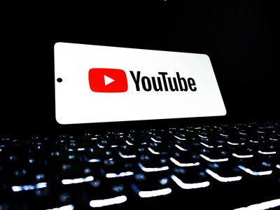 Сколько платят за просмотры на YouTube в Украине в 2026 году