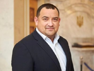 Нардепа от Слуг народа задержали по делу о взятке за медицинское оборудование