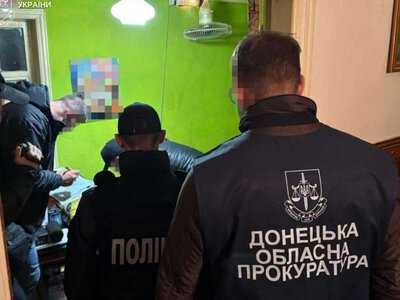Троих участников наркогруппировки приговорили к 8 годам лишения свободы за сбыт метадона в Донецкой области