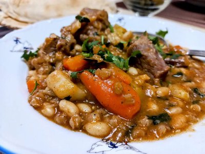 Все хозяйки обожают закарпатский човлент: вкусное блюдо для всей семьи, которое готовится без особых усилий