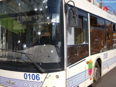 Оккупанты атаковали с помощью дрона гражданский автобус в Запорожье: 7 человек пострадали, в том числе 2 ребенка
