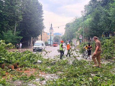 Погода во Львове сегодня: что известно о последствиях мощного ливня и шквалистого ветра (ВИДЕО)