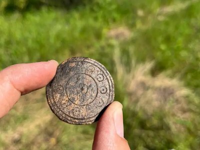 В Галиче нашли костяную фишку для игры