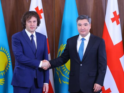  Премьеры Казахстана и Грузии договорились усилить сотрудничество в ИИ и логистике 