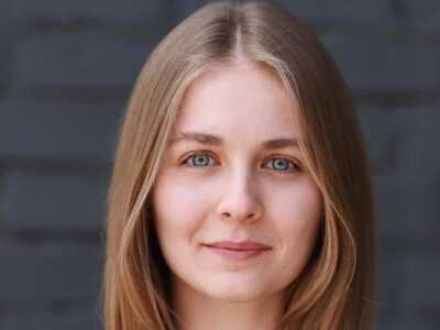 Мелания Подоляк стала мамой: первые кадры из роддома