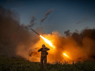 Украинские военные поразили два моста и другие объекты оккупантов