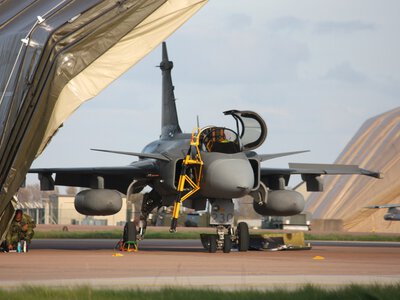 Украина получит истребители Gripen: Зеленский рассказал, когда Швеция передаст первые самолеты