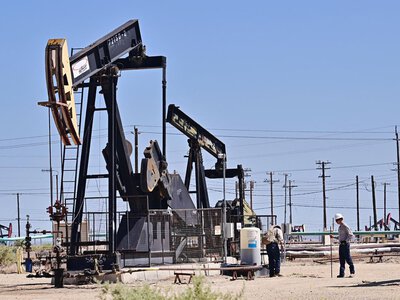 ОАЭ вышли из ОПЕК и установили нефтяной рекорд: что это означает для рынка