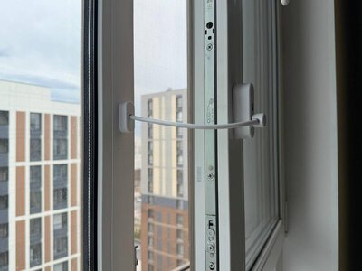 В Атырауской области почти в 500 квартирах установили оконные блокираторы