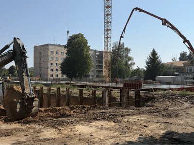 В Гостомеле строят жилой квартал на месте разрушенных домов: фото