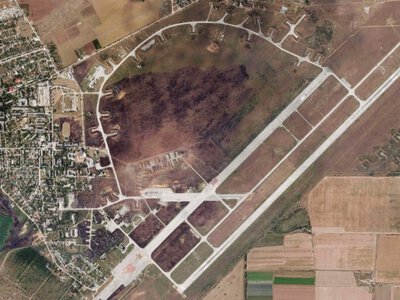 В Крыму горит ангар с истребителями: СБУ сообщила об ударе по аэродрому Саки