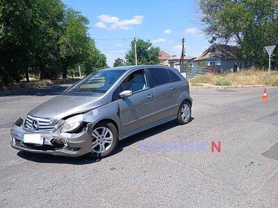 Mercedes и Renault столкнулись на перекрестке в Николаеве 