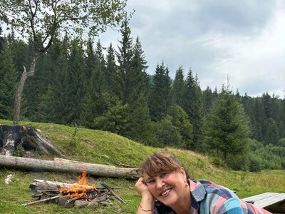 Кому-то едва хватает на жизнь: какие пенсии получают украинские знаменитости