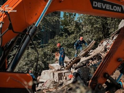 Кровавый удар по столице: в Киеве выросло число жертв и раненых в результате баллистической атаки РФ