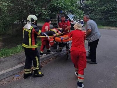 В Киеве женщина выжила после падения с балкона во время пожара