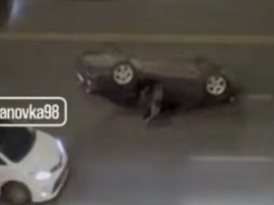  Автомобиль опрокинулся на крышу в Астане 