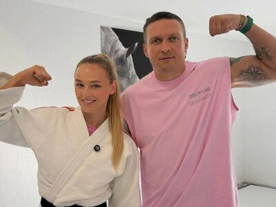 Легендарно. Дарья Белодед и Александр Усик встретились на мероприятии в Марбелье