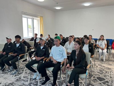 В рамках экологической программы «Таза Қазақстан» в области Ұлытау состоялась познавательная встреча для молодежи
