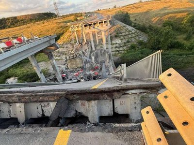 ВСУ ночью уничтожили мост на трассе Донецк - Мариуполь и ряд других объектов