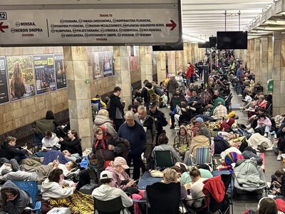 Ночью в метро Киева пряталось самое большое количество людей за последние годы - более 50 тысяч горожан