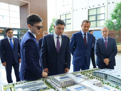  Бектенов ознакомился с цифровыми разработками в спортивном университете 