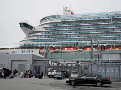 На круизном лайнере Ruby Princess произошла вспышка норовируса - заболели более 120 человек
