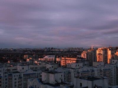 Квартира не охлаждается даже ночью: какие дома хуже всего переносят жару