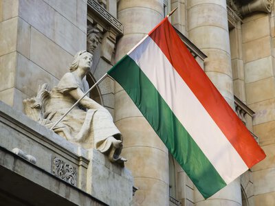 Венгрия согласилась на открытие шестого кластера переговоров о вступлении Украины в ЕС - СМИ