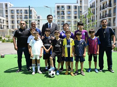 Nazir Ağdamda gənc futbolçuların məşqini izlədi - FOTO
