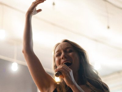 Террор разрушает украинские города: LELÉKA раскритиковала участника Евровидения за исполнение хита российских путинисток (Видео)