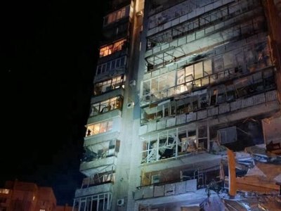  Рф ударила по Запорожью: в многоэтажке разрушена стена с 1 по 5 этаж, есть раненые 