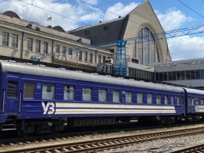В Киевской области из-за ограничений безопасности задерживается ряд поездов, Укрзализныця изменила маршруты