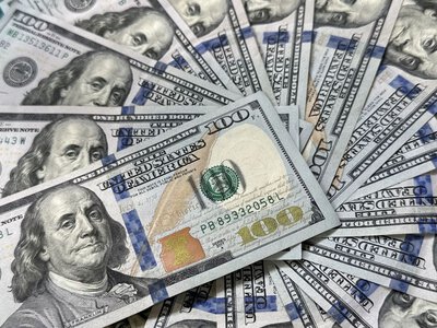 В начале недели курс валюты в обменниках Украины изменился